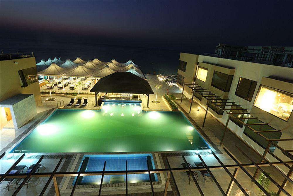 The Gold Beach Resort Damão Exterior foto