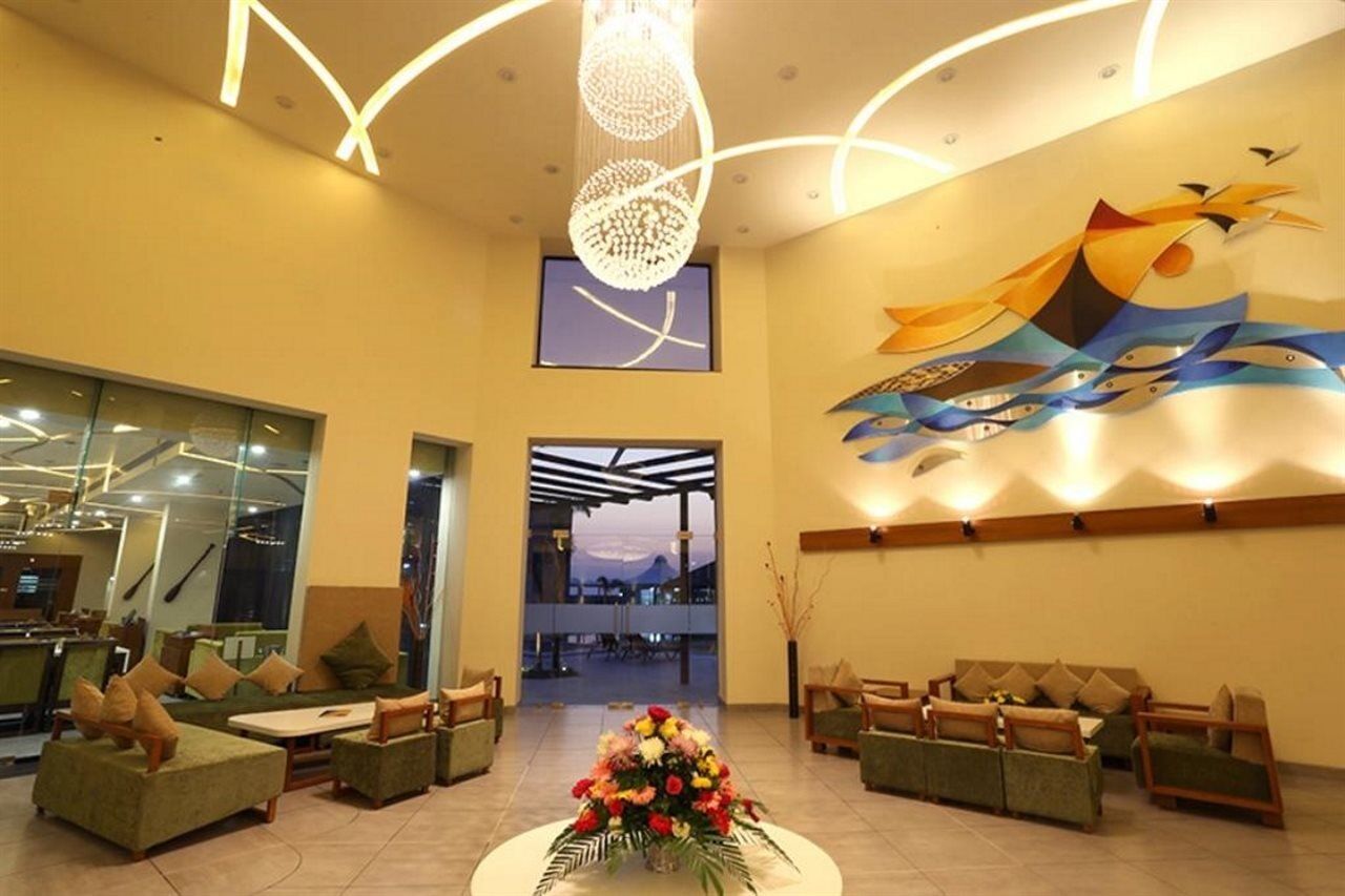 The Gold Beach Resort Damão Exterior foto