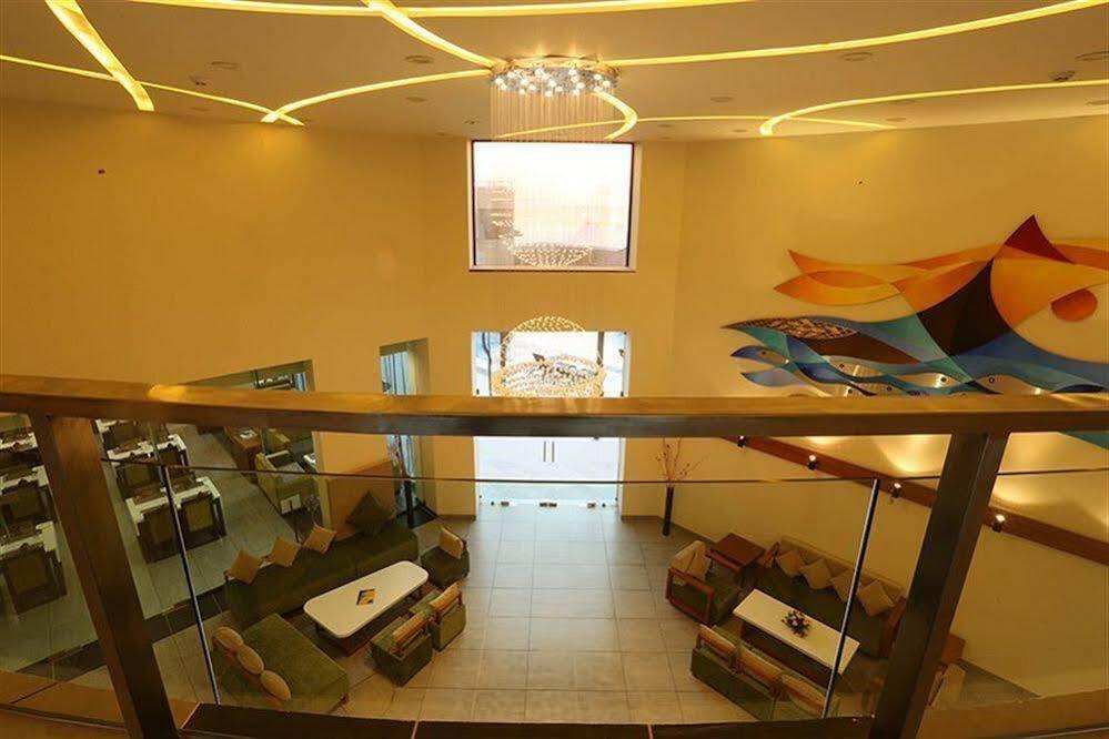 The Gold Beach Resort Damão Exterior foto