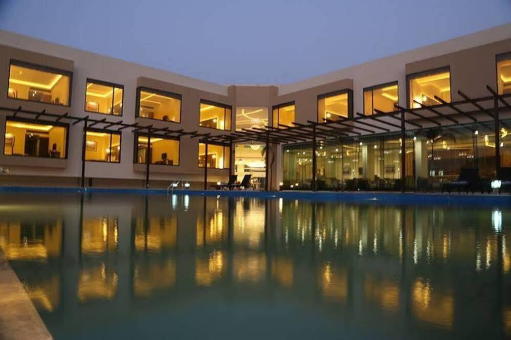 The Gold Beach Resort Damão Exterior foto